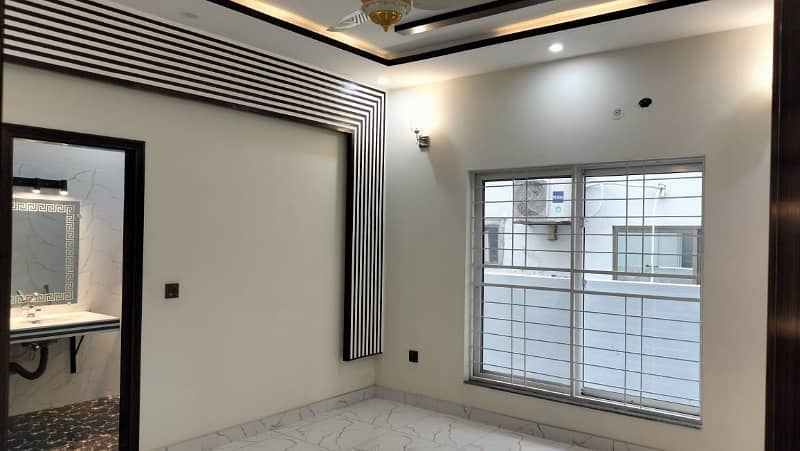 House For rent Situated In Bahria Town - Sector C 9