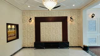 House Of 10 Marla For rent In Bahria Town - Sector C