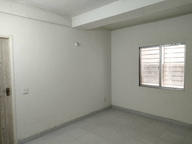 3 Bed Dd Grey Noor Tower 15