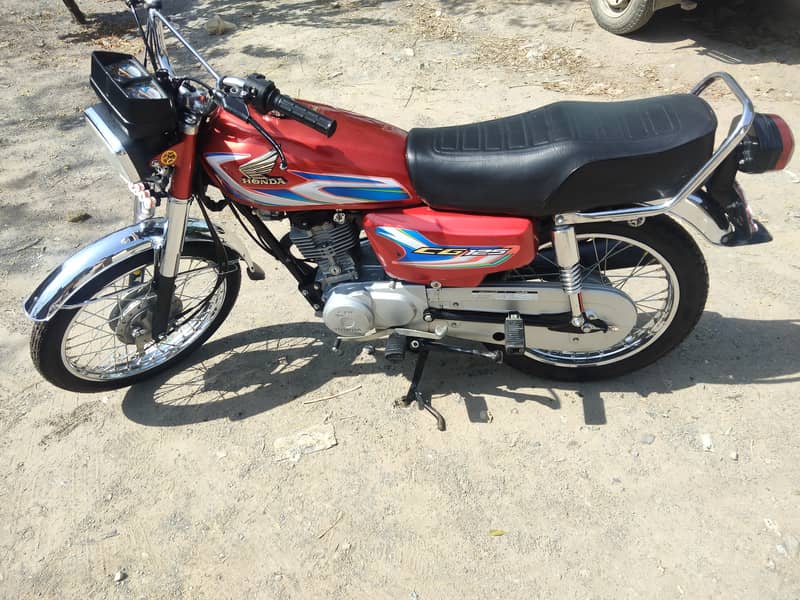 Honda 125 22 model Islamabad number 0