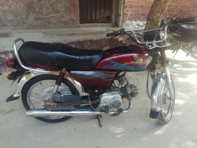 Honda CD 70 Good condition all Punjab nomber lagaa hy 0321 7376613 1