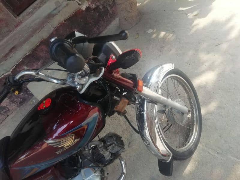 Honda CD 70 Good condition all Punjab nomber lagaa hy 0321 7376613 2