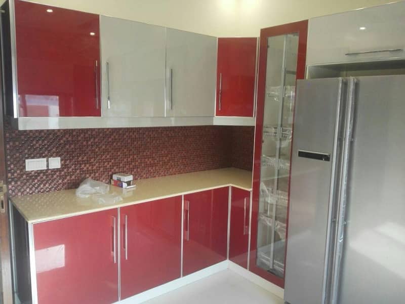 Fully Furnished 1 Bed With Kitchen And Parking Available For Rent 5