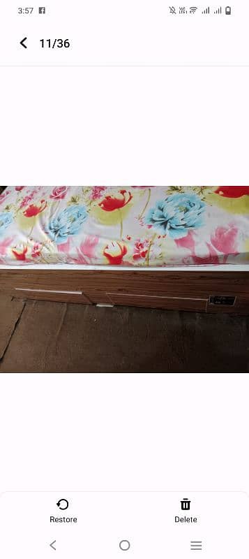 lasani wood double bed 10 /10 condition 2