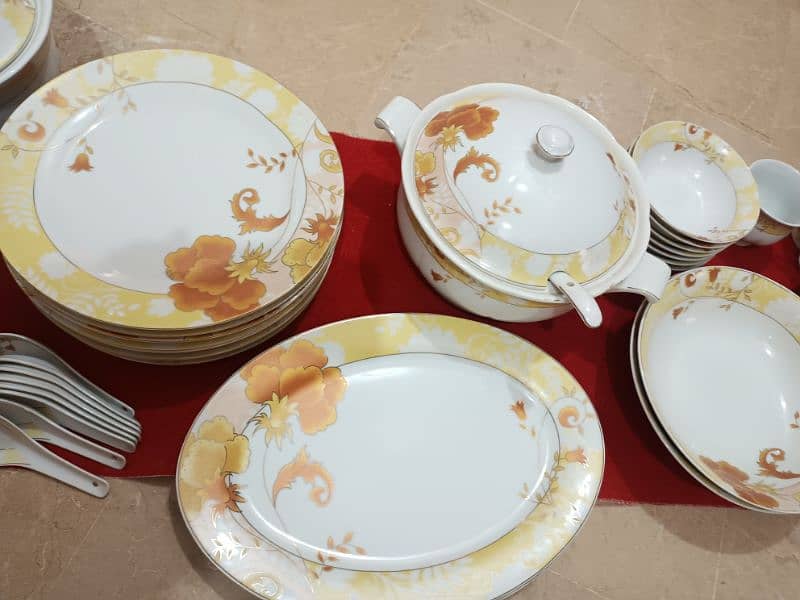 YAMASEN Gold Collection dinner set 1