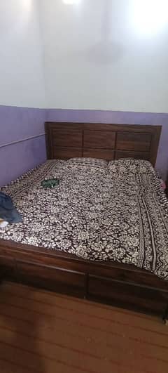 6.5x 6.5ft King size double bed