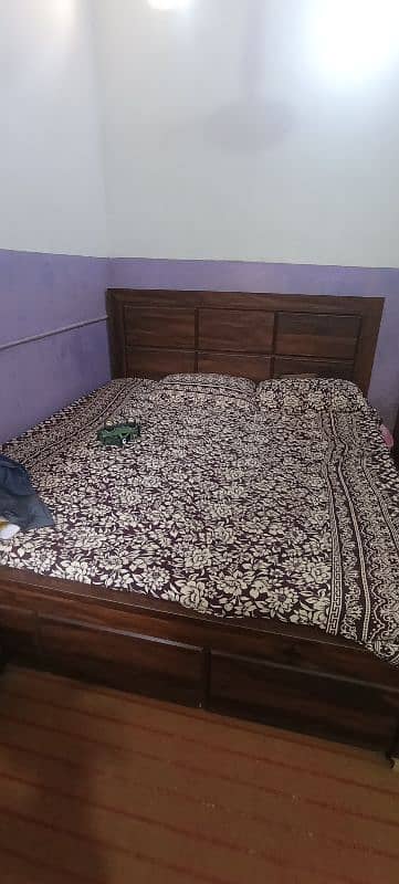 6.5x 6.5ft King size double bed 0