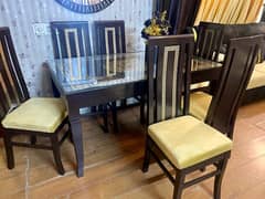 6,chairs dining set  condition excellent