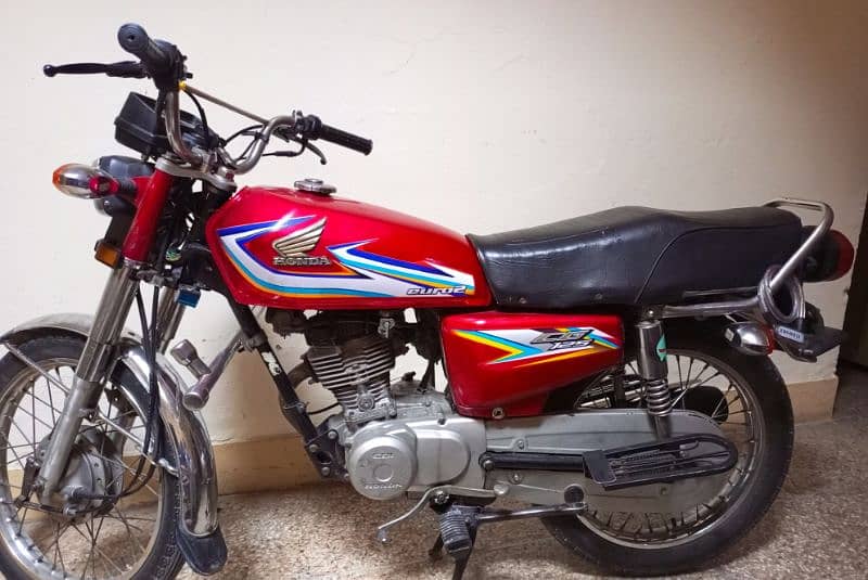 Good condition Honda 125 bike 2