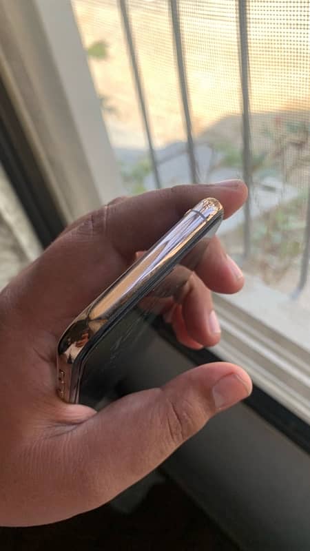 iphone xs 64 gb approved 4