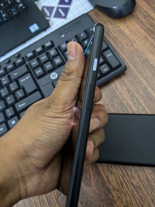 Google Pixel 4a5g BEST CAMERA PHONE IN THIS BUDGET 9