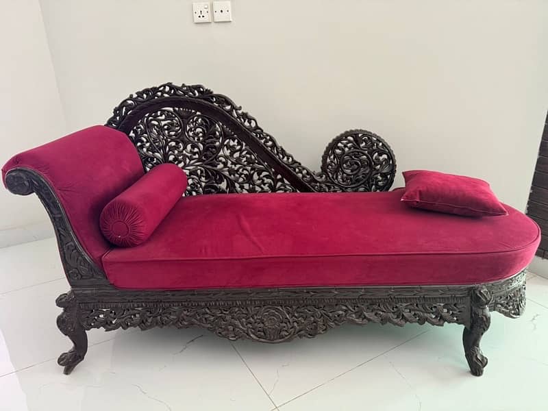 dewan sethi/sofa 0