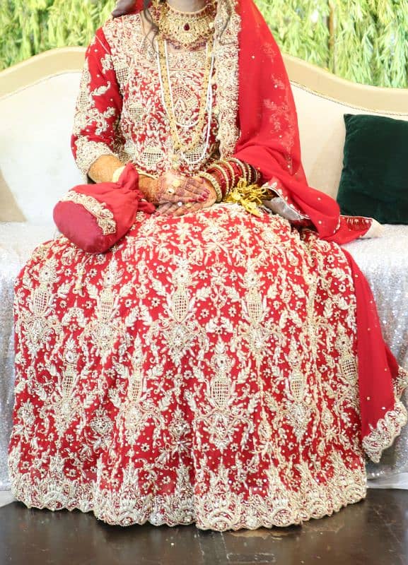 Bridal lehnga| Barat lehnga| Barat dress| Red lehnga 0