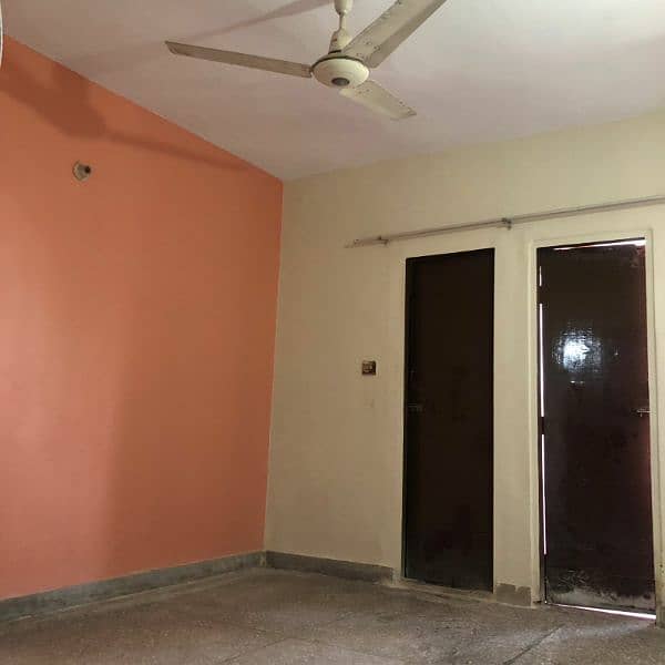 2 bed DD Flat good condition road facing Gulshan-e-Iqbal block 13 E 1