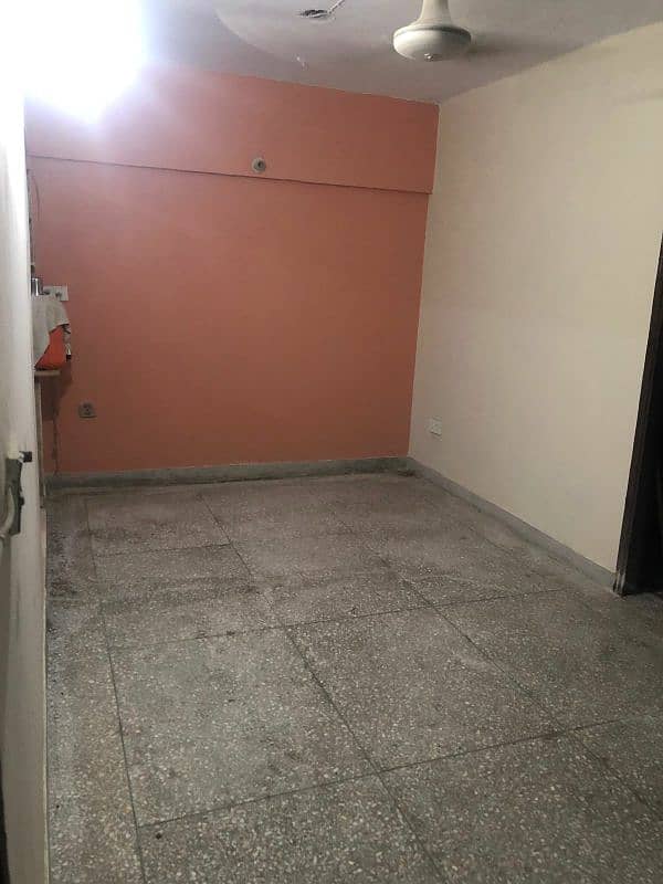 2 bed DD Flat good condition road facing Gulshan-e-Iqbal block 13 E 3