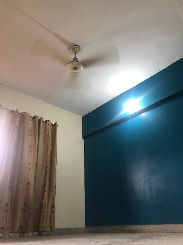 2 bed DD Flat good condition road facing Gulshan-e-Iqbal block 13 E 5