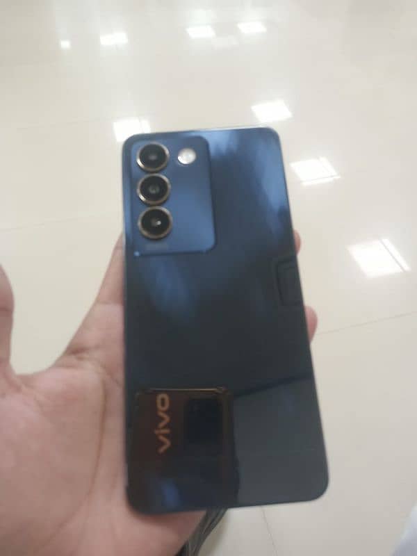 Vivo Y100  128gb 1