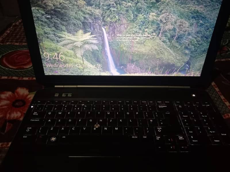 dell i3 2nd genration (8gb ram /128gb ssd) 2