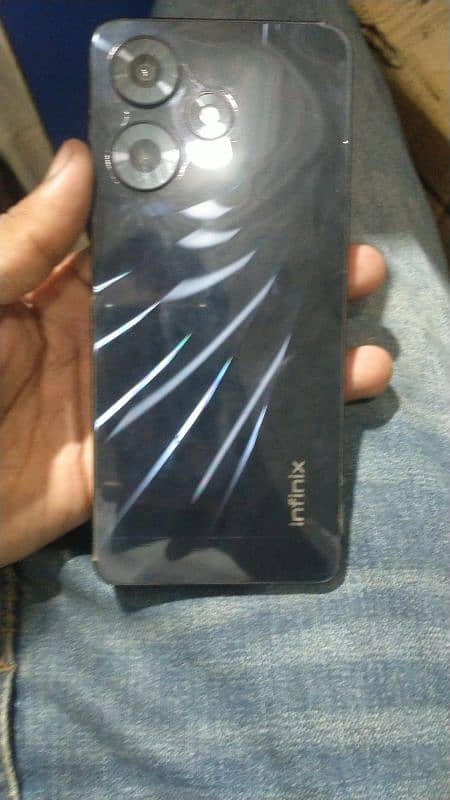 Infinix hot 30 8gb128gb 2