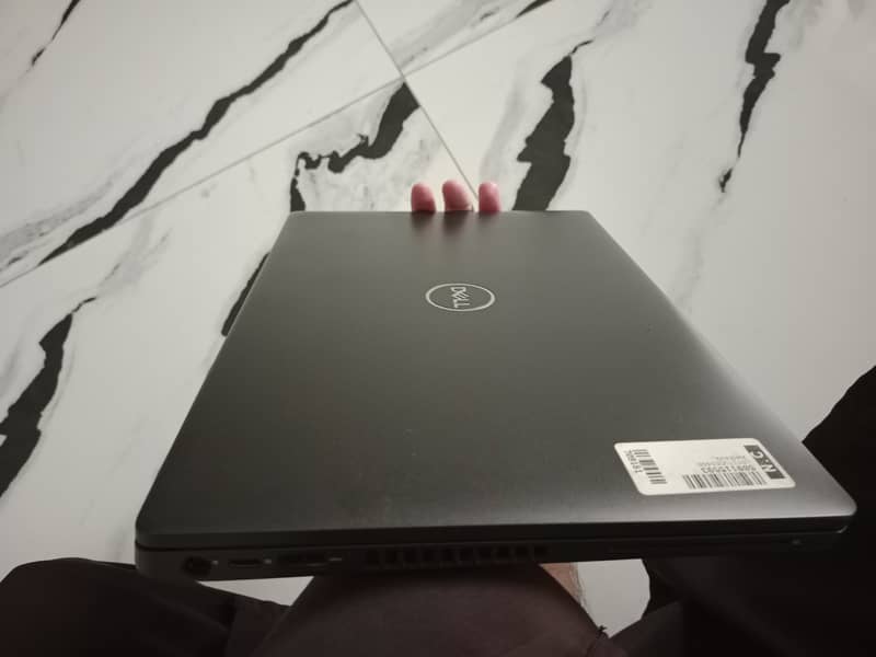 Dell Latitude 5400 1