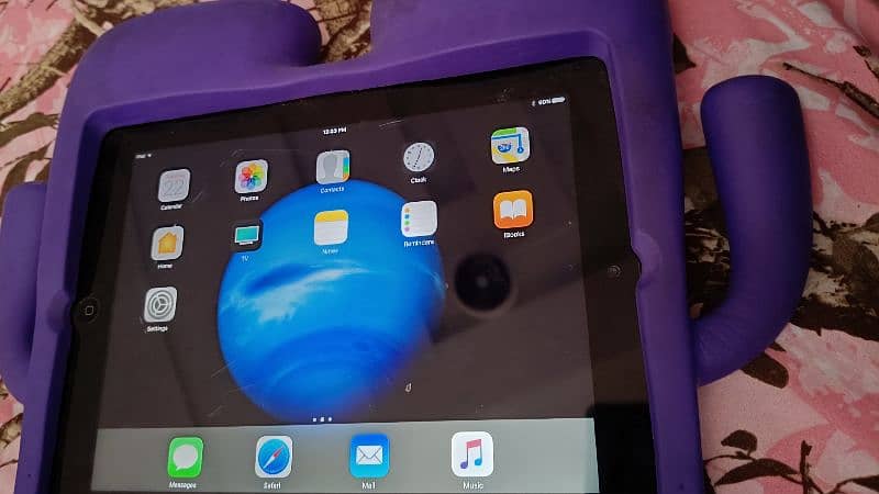 iPad fourth generation 16 GB 1