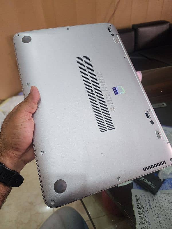 HP Elitebook folio 1040 G3 4