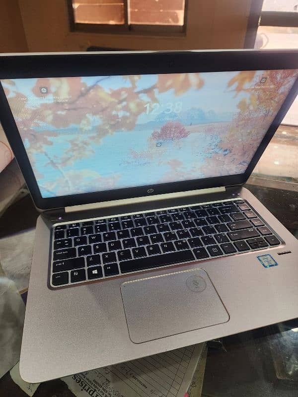 HP Elitebook folio 1040 G3 9