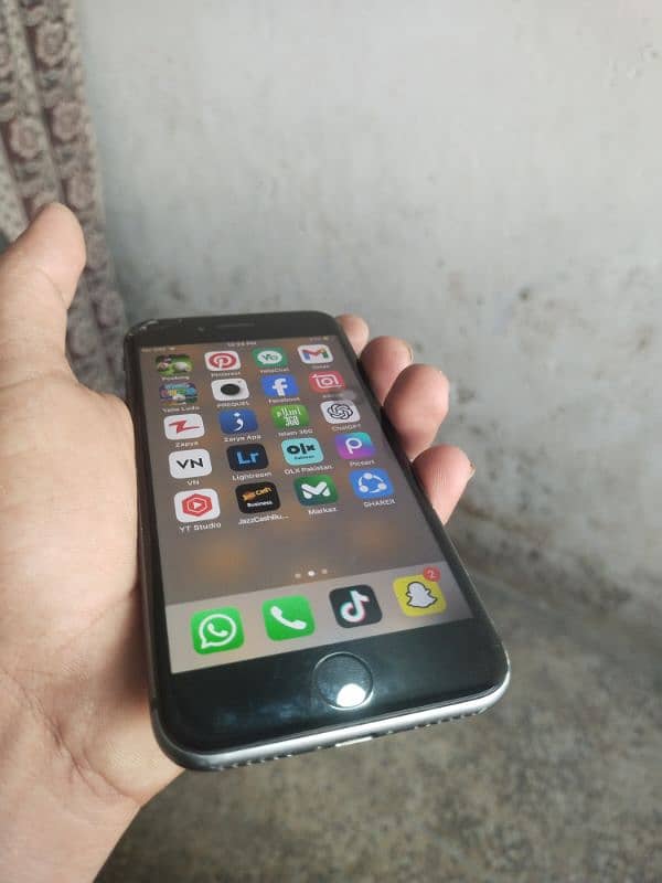 I phone 8/256 GB non PTA with cble leval camera pics main rslt chck 15