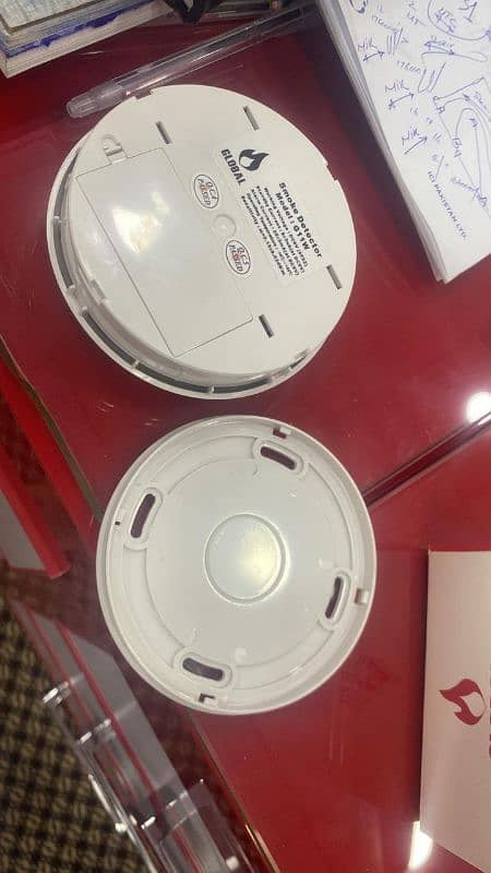 Battery Operated smoke Detector Global BRK Fire Alarm System 4