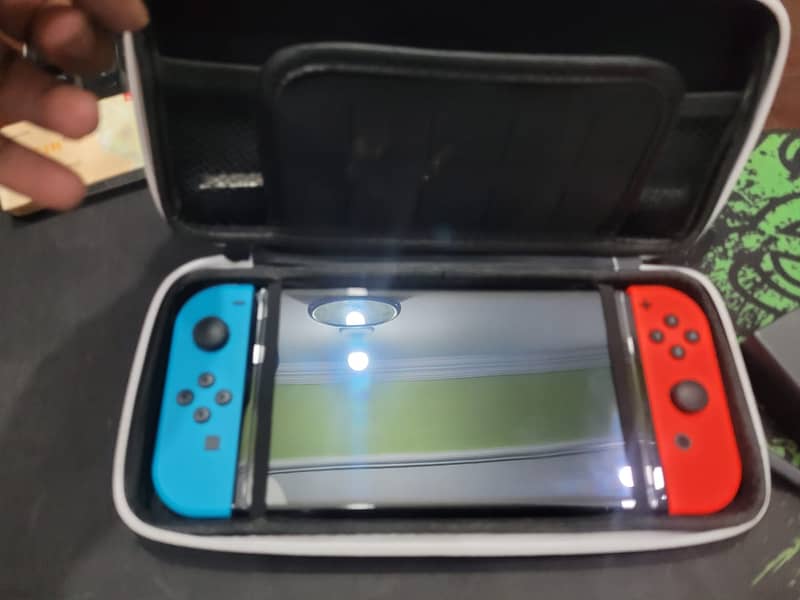 [Throwaway] Nintendo Switch OLED + SSD + Acccessories + (9.95/10) 4