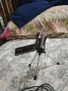 Mic and mic stand for sale in working condition 1200 for both