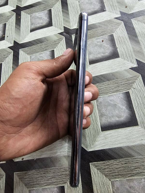 Samsung galaxy S10 plus 8/128 2