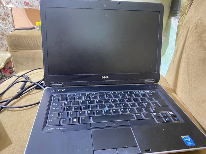 Dell Cori5 4th generation 1