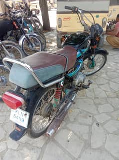 I'm selling my 70cc Motorbike