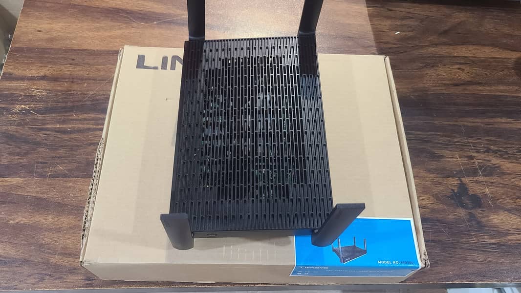 Linksys Max-Stream EA9350 Dual-Band WiFi Router, AX4500 (Branded Used) 8