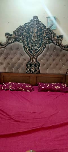 bed set with dressing table and 2 side table