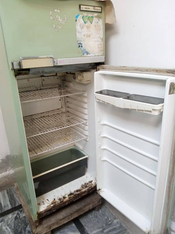 Used Fridge Small Size 1