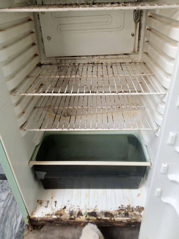 Used Fridge Small Size 3