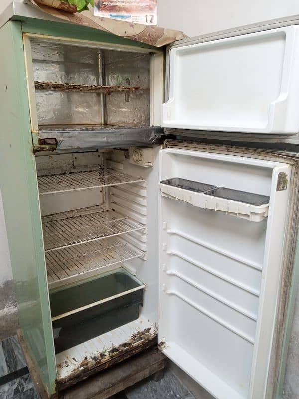 Used Fridge Small Size 5