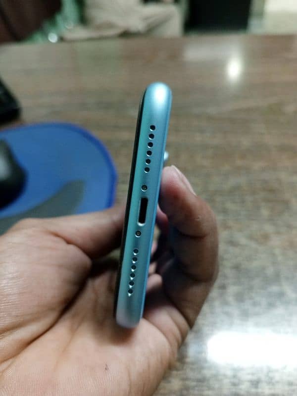 Iphone XR JV 4