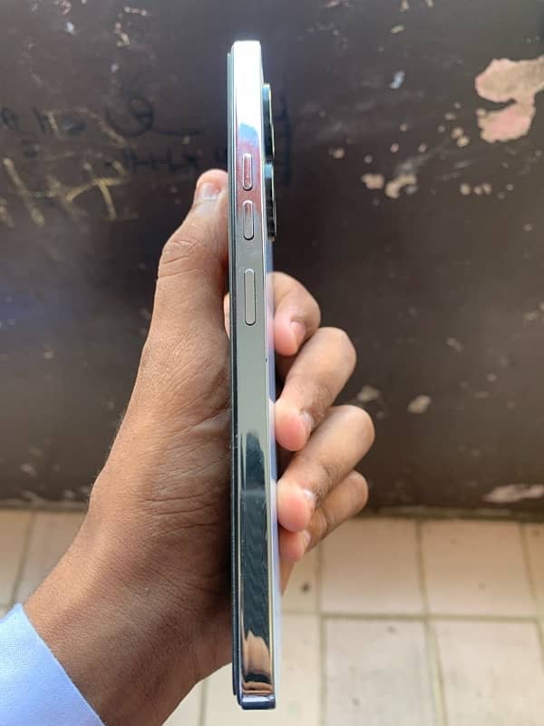 TECNO CAMON 20 box be hai 10/9 condition 8/256 3