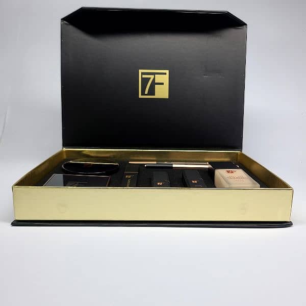 New 8 pieces makeup kit by 7F 3