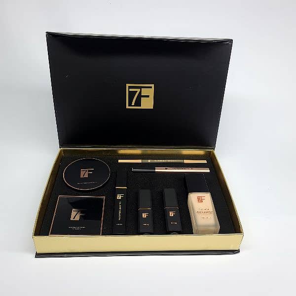 New 8 pieces makeup kit by 7F 5