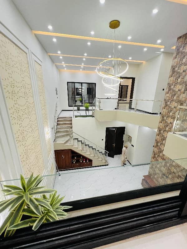 Prominently-Located Prime Location House Available In Sufiyan Garden For Sale 18