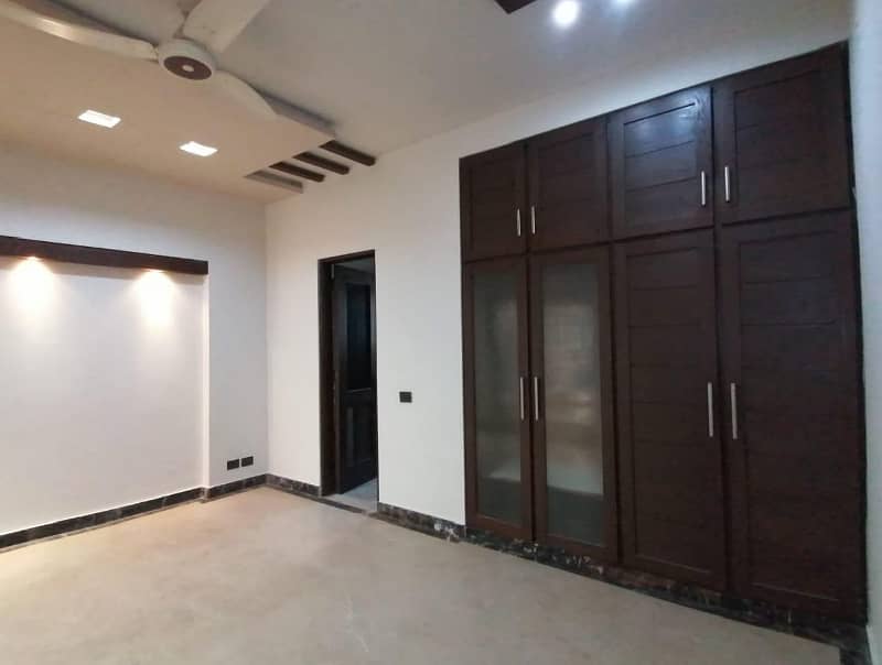 10 Marla Out Class Bunglow For Sale In DHA Phase 1,Block P Lahore. 2