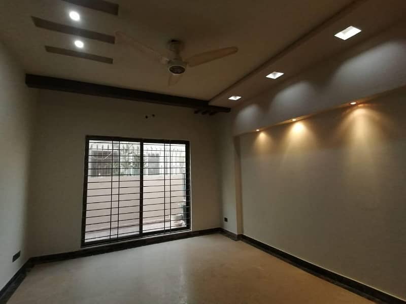 10 Marla Out Class Bunglow For Sale In DHA Phase 1,Block P Lahore. 5