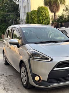 Toyota Sienta 2018-23