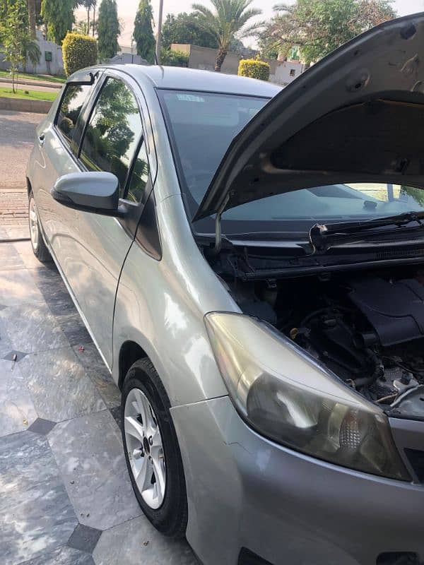 Toyota Vitz 2013 6