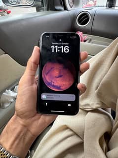 iphone 11 128GB pta approved