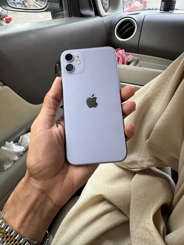 iphone 11 128GB pta approved 1